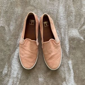 Frye Dylan Leather Slip-On Peach Sneakers